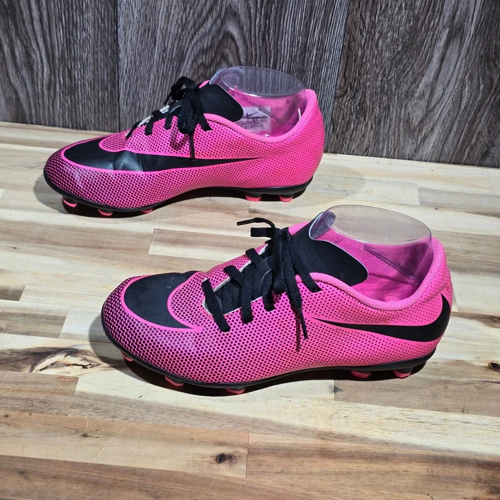 Nike‎ Jr. Bravata II FG Soccer Cleats Firm Ground Youth Size 4.5Y Pink Black